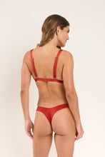 Carregar imagem no visualizador da galeria, Model Back: Rio De Sol Calcinha Bottom Shimmer-Liquor Nice-Fio
