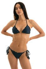 Carregar imagem no visualizador da galeria, Model Front: Rio De Sol Calcinha Bottom Shimmer-Shark Frufru
