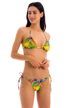 Carregar imagem no visualizador da galeria, Model Front: Rio De Sol Calcinha Bottom Sun-Sation Frufru
