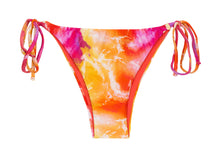 Carregar imagem no visualizador da galeria, Product Front: Rio De Sol Calcinha Bottom Tiedye-Red Ibiza
