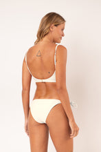 Carregar imagem no visualizador da galeria, Model Back: Rio De Sol Calcinha Bottom Touch-Natural Ibiza-Comfy
