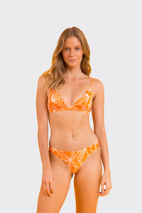 Model Front: Rio De Sol Calcinha Bottom Trail-Orange Essential