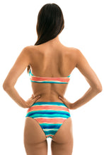 Carregar imagem no visualizador da galeria, Model Back: Rio De Sol Calcinha Bottom Upbeat Reto Hotpant
