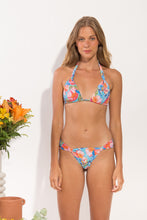 Carregar imagem no visualizador da galeria, Model Front: Rio De Sol Calcinha Bottom Zinnia Mel
