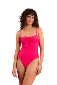 Model Front: Rio De Sol Maiô Dots-Virtual-Pink Julia