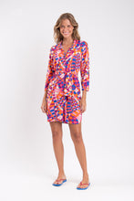 Carregar imagem no visualizador da galeria, Model Front: Rio De Sol Chemise Funny Chemise
