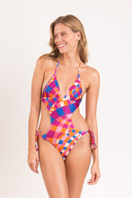 Carregar imagem no visualizador da galeria, Model Front: Rio De Sol Maiô Funny Trikini-Comfy

