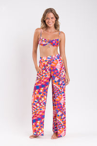 Model Front: Rio De Sol Calça De Praia Funny Wide Pants