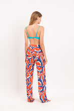 Carregar imagem no visualizador da galeria, Model Back: Rio De Sol Calça De Praia Leaves Wide Pants
