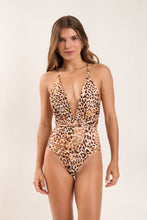 Carregar imagem no visualizador da galeria, Model Front: Rio De Sol Maiô Leopard New Vegas
