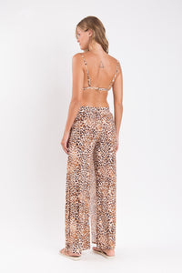 Model Back: Rio De Sol Calça De Praia Leopard Wide Pants