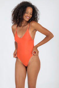 Model Front: Rio De Sol Maiô Light-Peach Hype