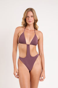 Model Front: Rio De Sol Maiô Malibu-Ebano Becky