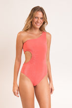 Carregar imagem no visualizador da galeria, Model Front: Rio De Sol Maiô Malibu-Nina Maeve
