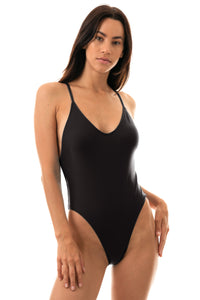 Model Front: Rio De Sol Maiô Preto Hype