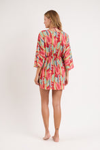 Carregar imagem no visualizador da galeria, Model Back: Rio De Sol Caftans / Saida De Praia Sea-Bloom Kaftan Bel
