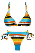Carregar imagem no visualizador da galeria, Product Front: Rio De Sol Set Set Artsy Tri-Fixo Fio-Tie
