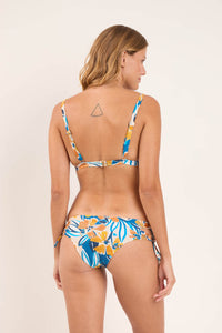 Model Back: Rio De Sol Set Set Azure Alba Madrid