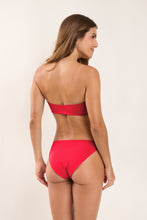 Carregar imagem no visualizador da galeria, Model Back: Rio De Sol Set Set Hibiscus Lani Waikiki
