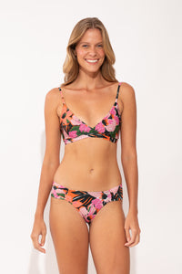 Model Front: Rio De Sol Set Set Jolie Paola Baobi