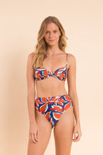 Carregar imagem no visualizador da galeria, Image 10: Rio De Sol Set Set Leaves Bandeau-Joy Hotpants
