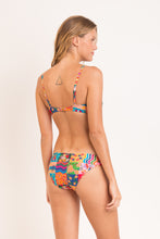 Carregar imagem no visualizador da galeria, Model Back: Rio De Sol Set Set Love-Trip Bandeau-Joy Essential-Comfy

