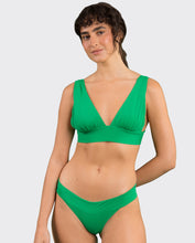 Carregar imagem no visualizador da galeria, Gallery: Rio De Sol Set Set Tambourine Halter-Marina Essential-Cos
