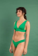 Carregar imagem no visualizador da galeria, Image 10: Rio De Sol Set Set Tambourine Halter-Marina Essential-Cos
