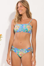 Carregar imagem no visualizador da galeria, Gallery: Rio De Sol Set Set Treetop Bandeau-Reto Madrid
