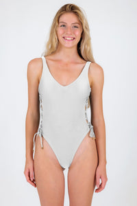 Model Front: Rio De Sol Maiô Shimmer-White Zoe