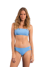 Carregar imagem no visualizador da galeria, Model Front: Rio De Sol Soutien Top Baltico Bandeau-Reto
