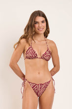 Carregar imagem no visualizador da galeria, Model Front: Rio De Sol Soutien Top Dune Frufru
