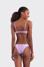 Carregar imagem no visualizador da galeria, Model Back: Rio De Sol Soutien Top Shimmer-Harmonia Bandeau-Joy
