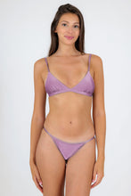 Carregar imagem no visualizador da galeria, Model Front: Rio De Sol Soutien Top Shimmer-Harmonia Tri-Fixo
