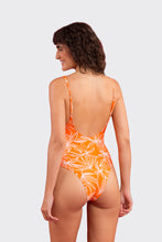 Carregar imagem no visualizador da galeria, Model Back: Rio De Sol Maiô Trail-Orange Hype
