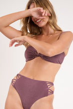 Carregar imagem no visualizador da galeria, Set Malibu-Ebano Bandeau-Iris Highwaist-Spin-Iris
