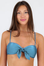 Carregar imagem no visualizador da galeria, Top Shimmer-Baltic-Sea Bandeau-Knot
